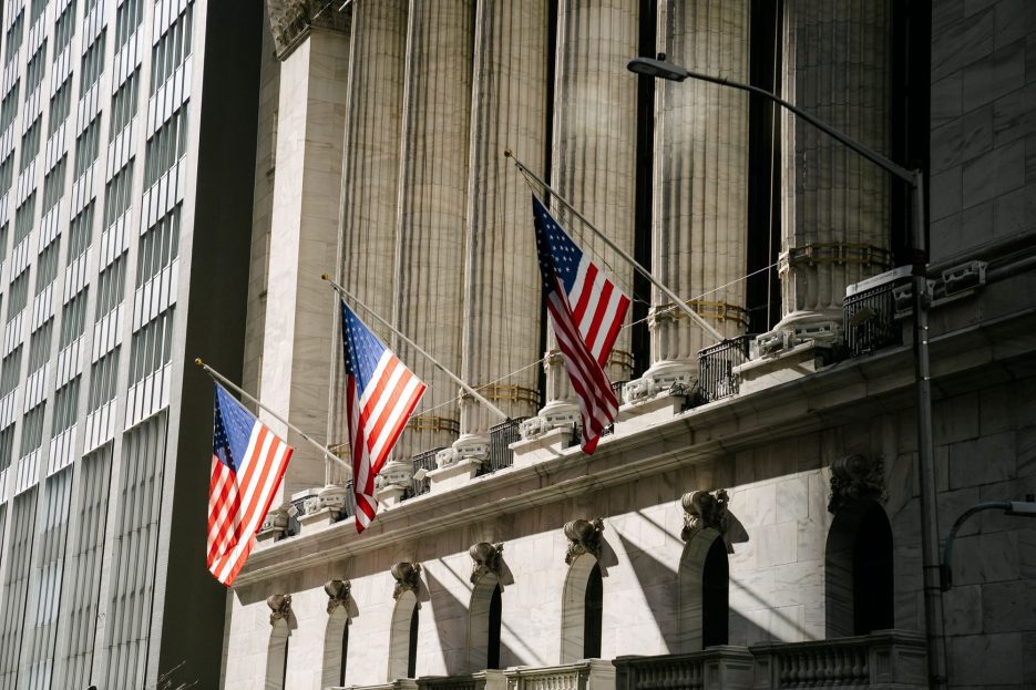 Main Street Economics warns of approaching U.S. fiscal cliff Main Street Economics warns of approaching U.S. fiscal cliff